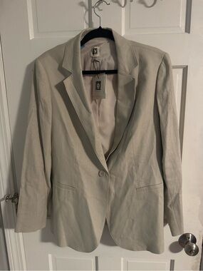 Anne Klein Light Sandtone Blazer Size 14 Single Button Closure NWT